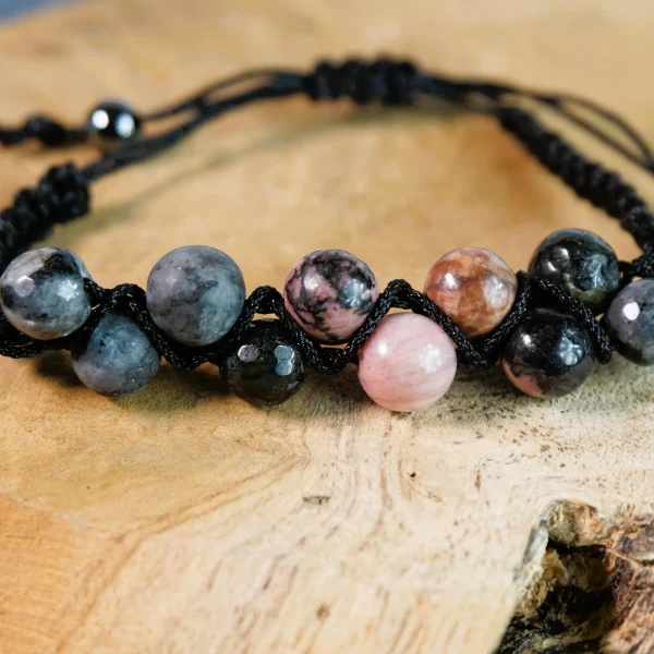 Bransoletka z rodonitem i larvikitem - Róża na skale